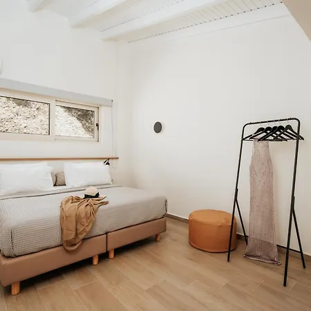 Maxine 3* Agia Galini