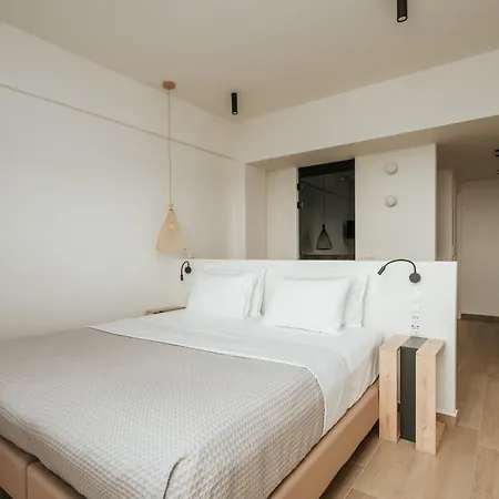 Maxine 3* Agia Galini